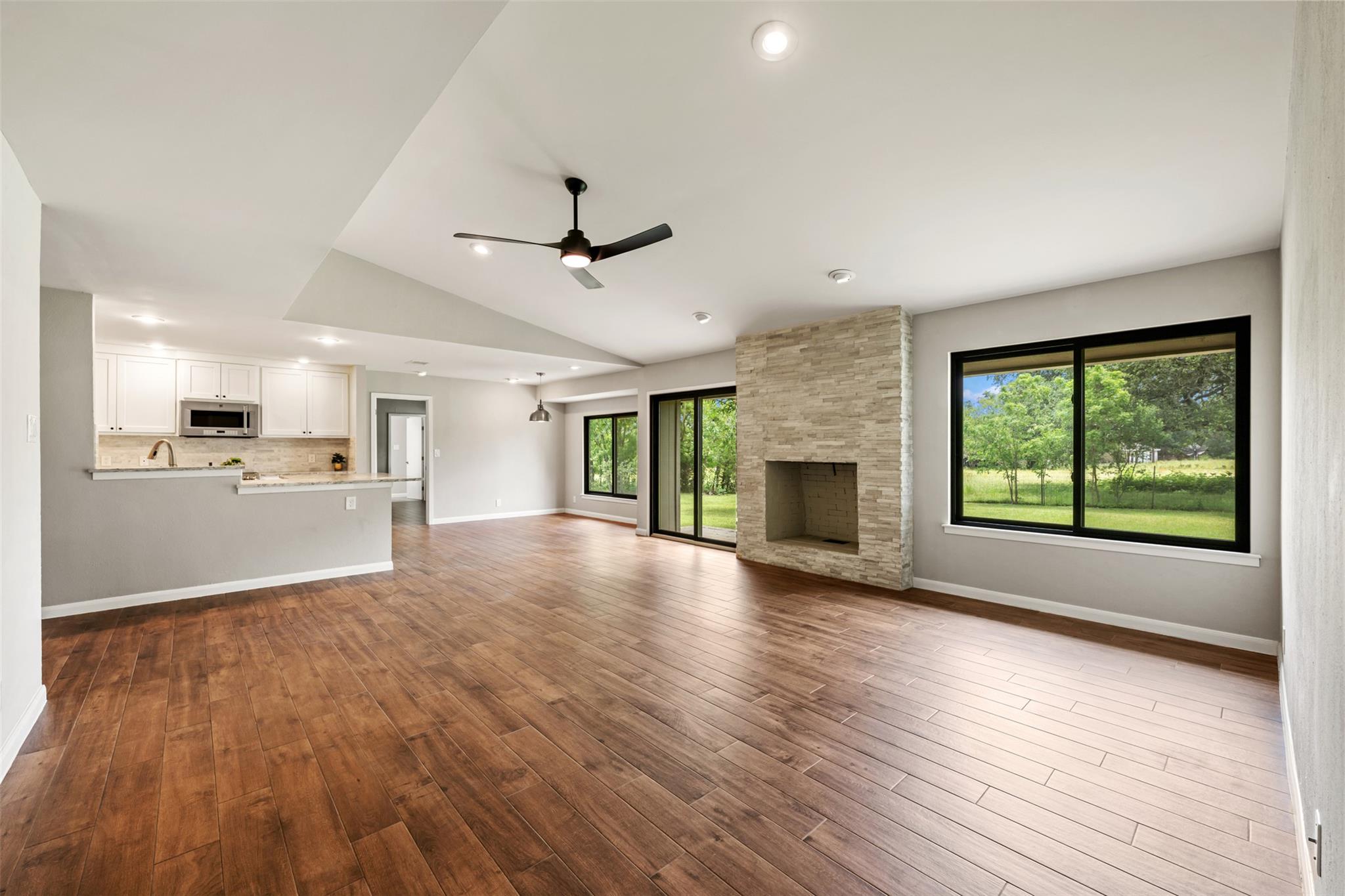 1600 Pin Oak Lane Round Rock TX 78681