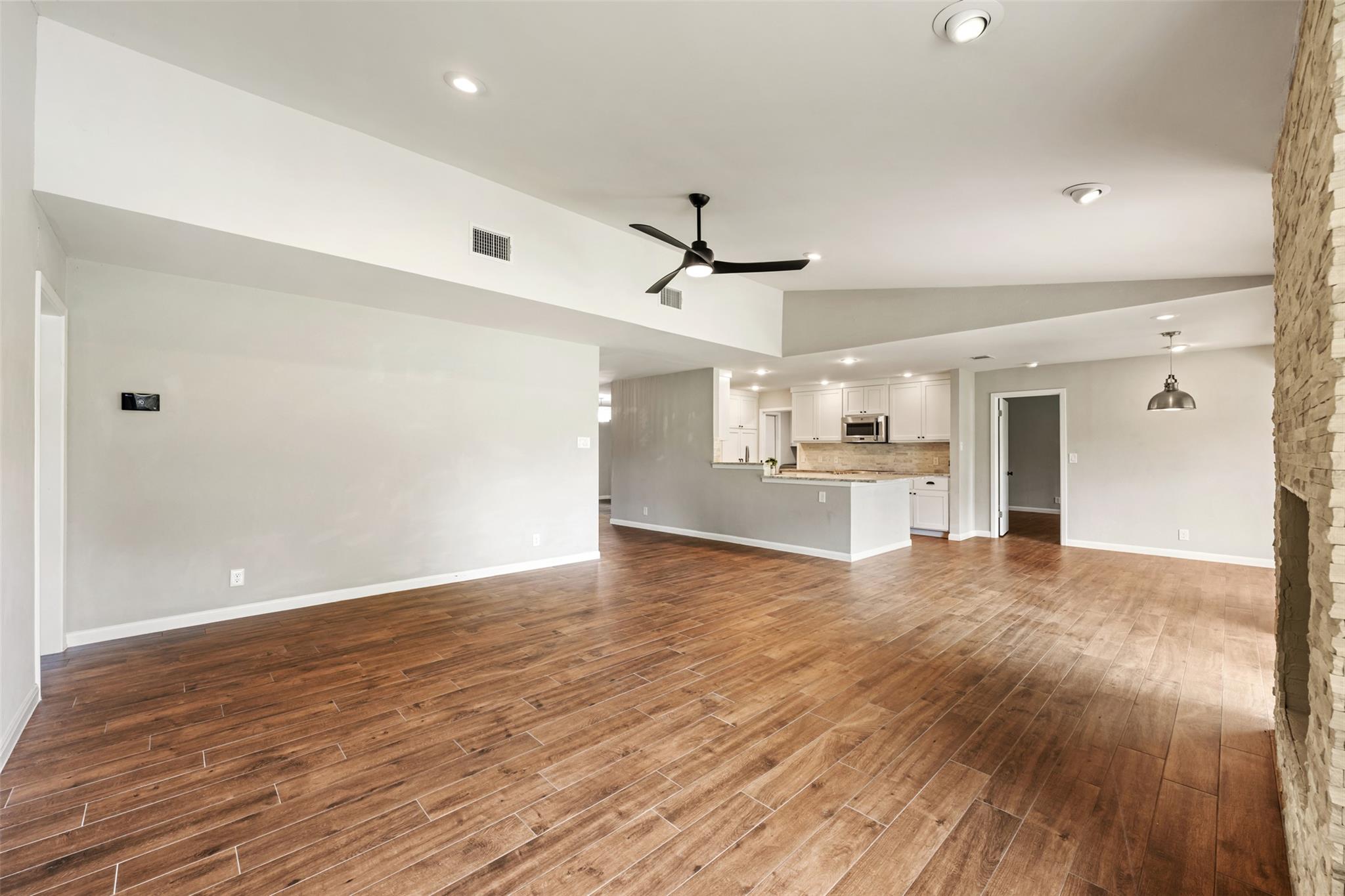 1600 Pin Oak Lane Round Rock TX 78681