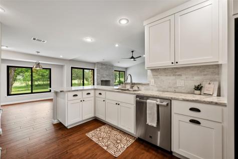 1600 Pin Oak Lane Round Rock TX 78681