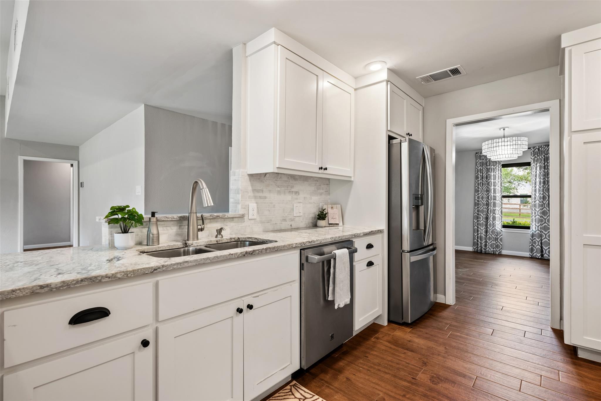 1600 Pin Oak Lane Round Rock TX 78681
