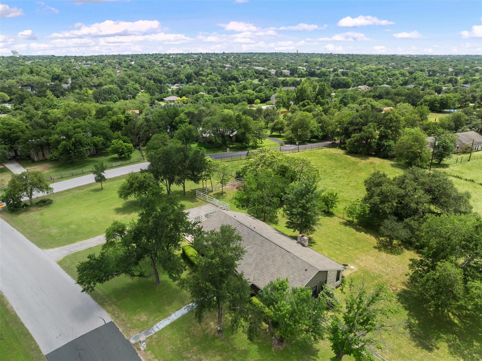 1600 Pin Oak Lane Round Rock TX 78681