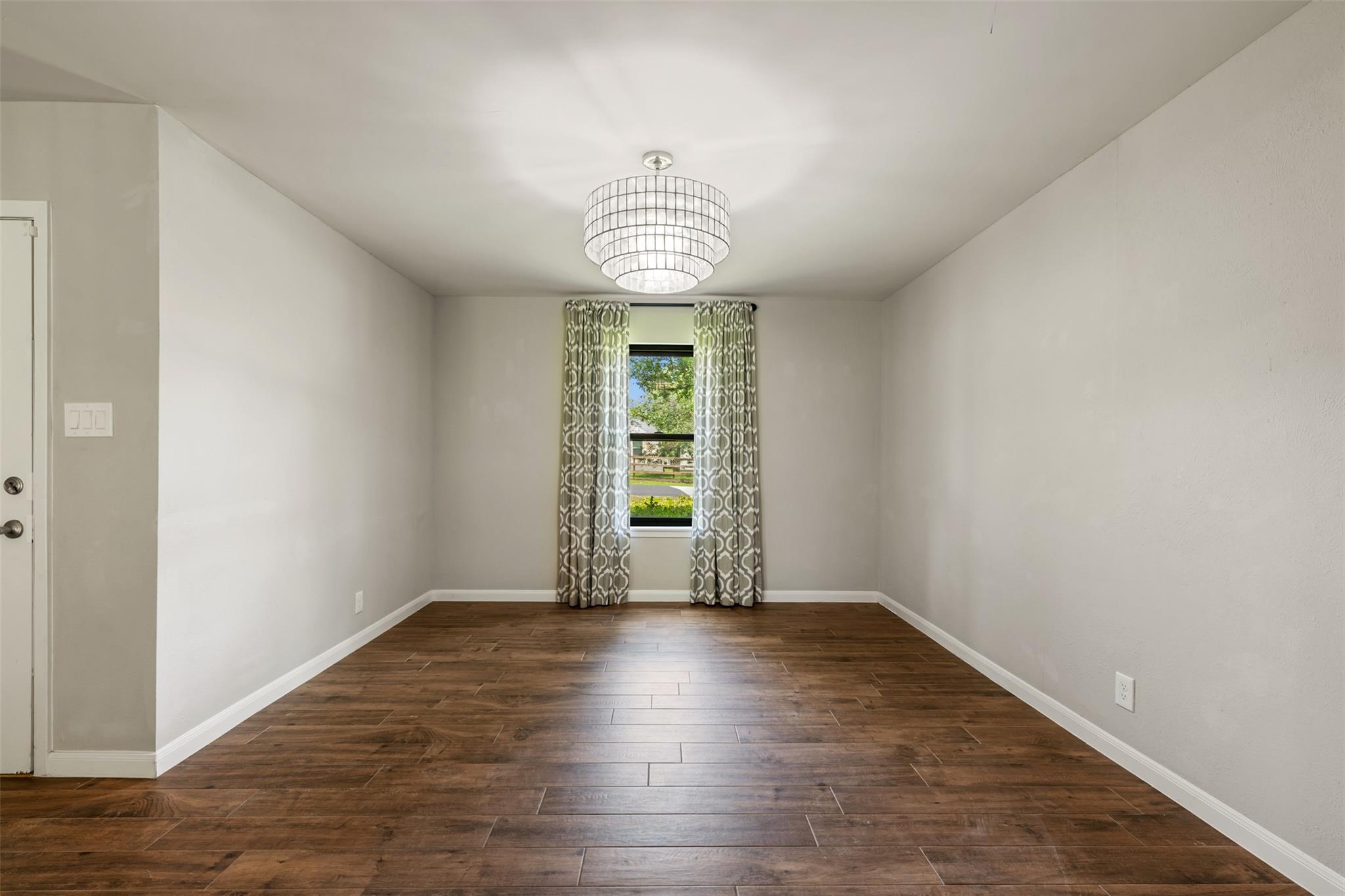 1600 Pin Oak Lane Round Rock TX 78681