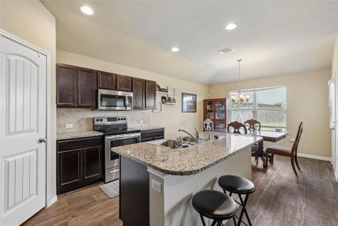 109 San Bernard Trail Hutto TX 78634