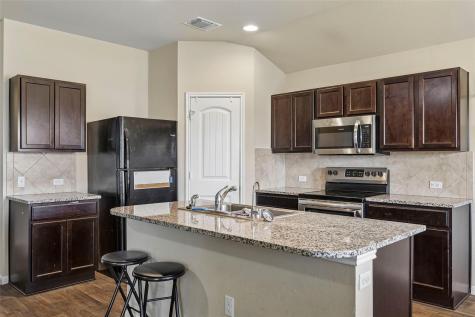 109 San Bernard Trail Hutto TX 78634