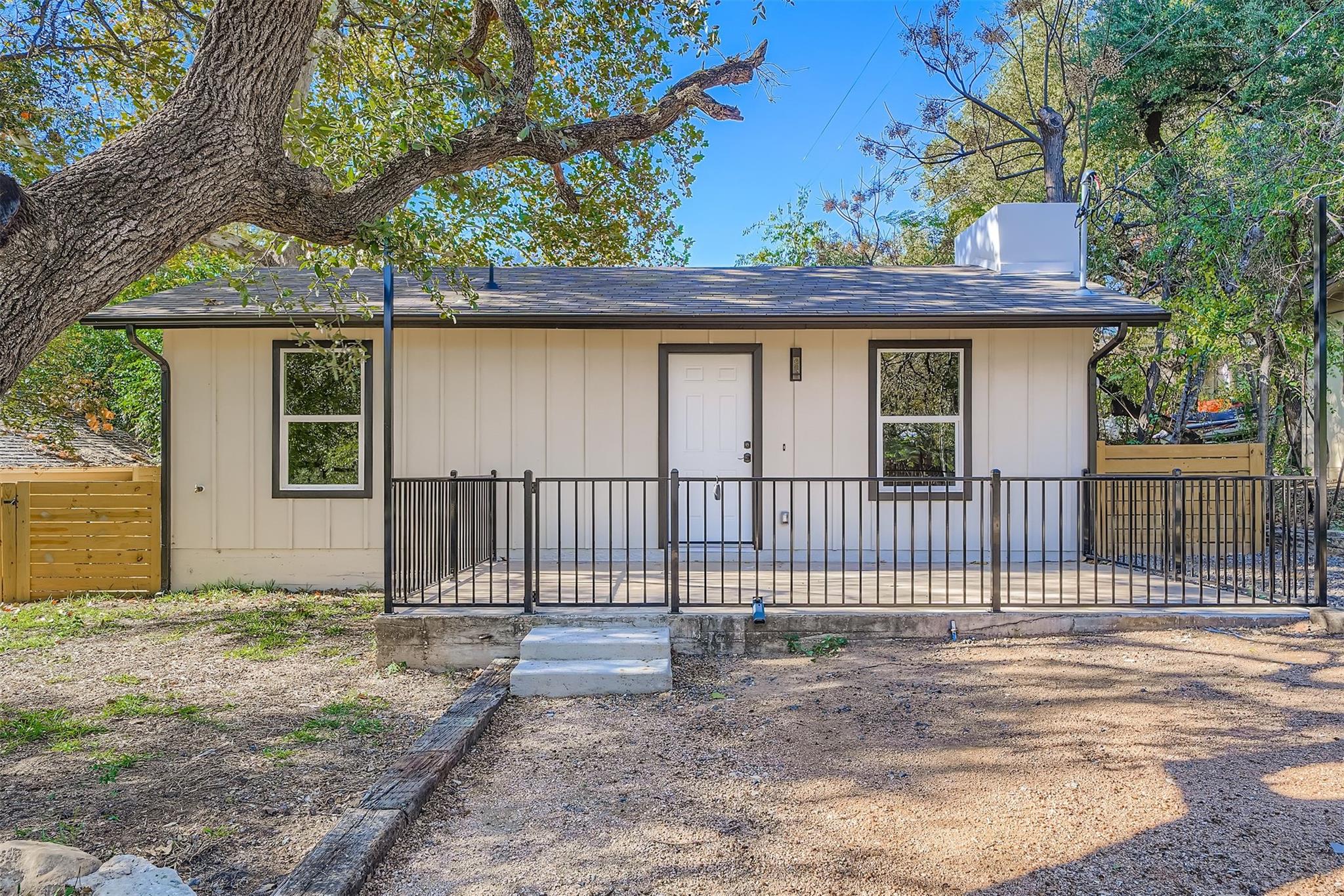 10710 Crestview Drive Jonestown TX 78645
