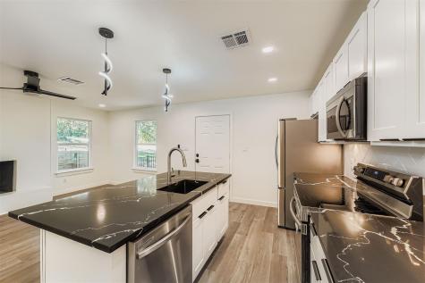 10710 Crestview Drive Jonestown TX 78645
