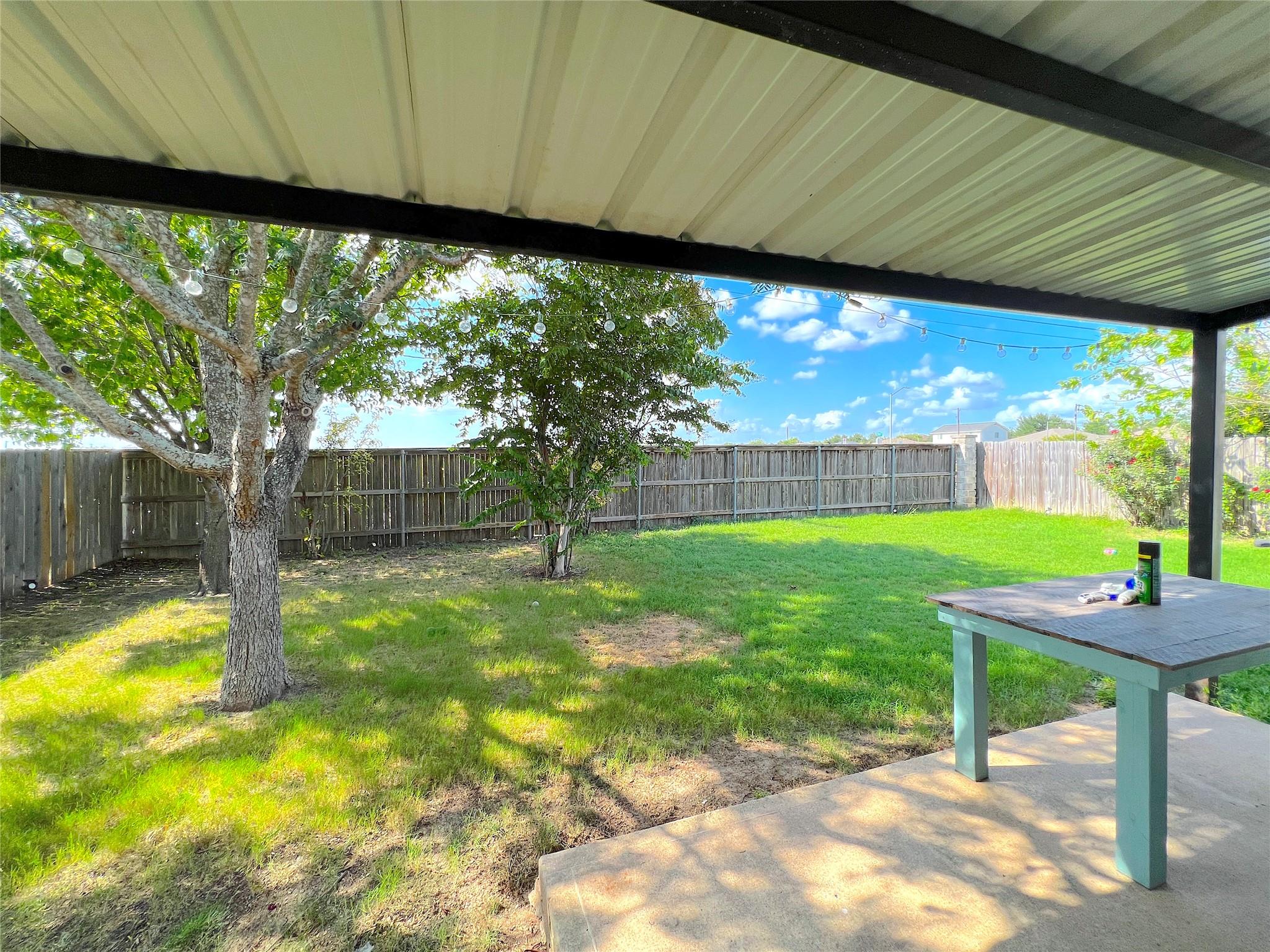 2204 Brewers Place Taylor TX 76574