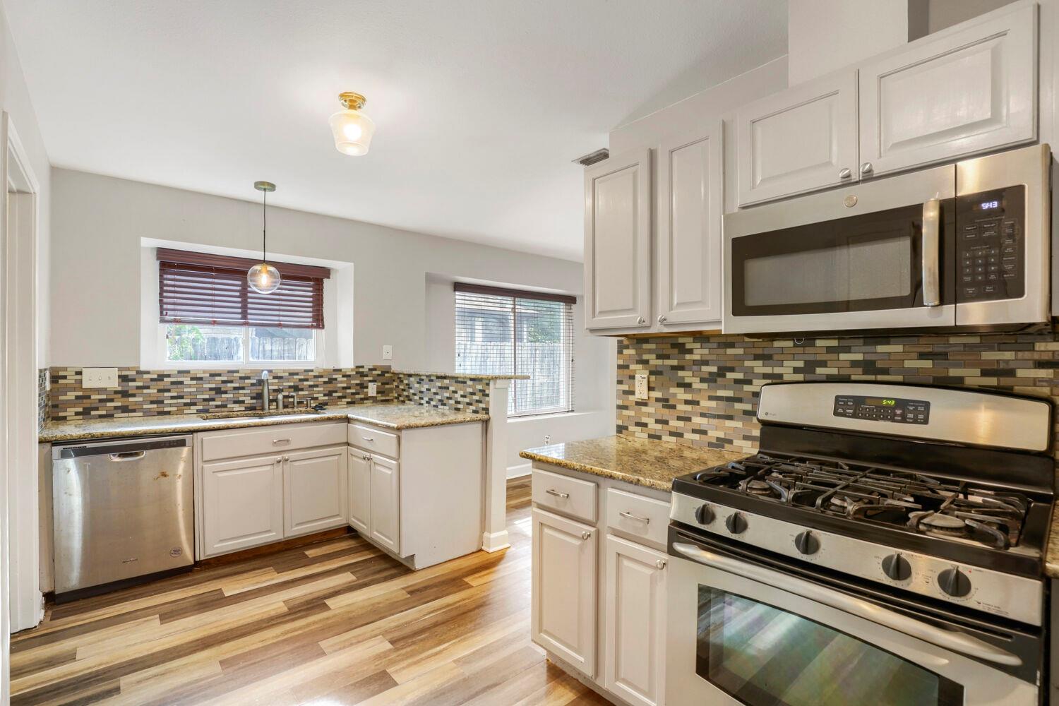 409 Kathleen Lane Leander TX 78641