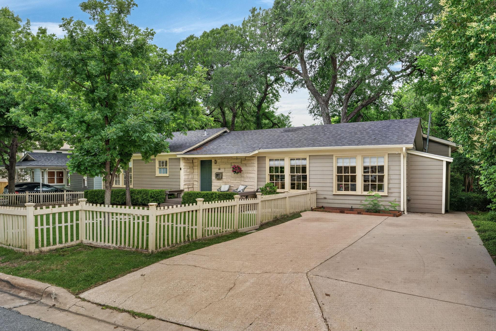 18 Margranita Crescent Austin TX 78703