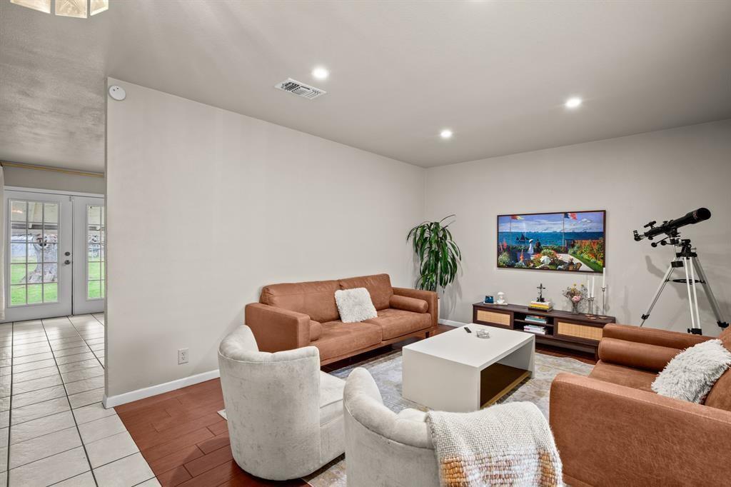 405 E Grady Drive Austin TX 78753