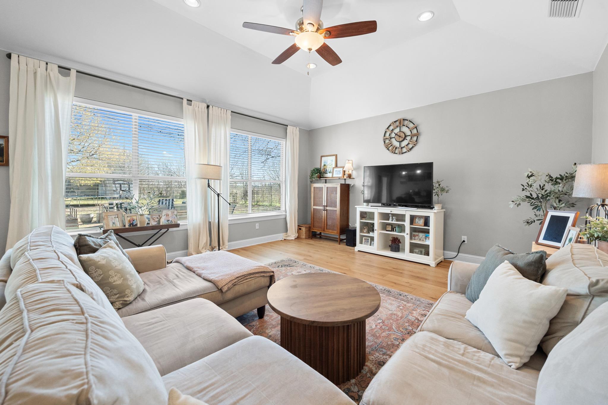 502 NW River Road Martindale TX 78655