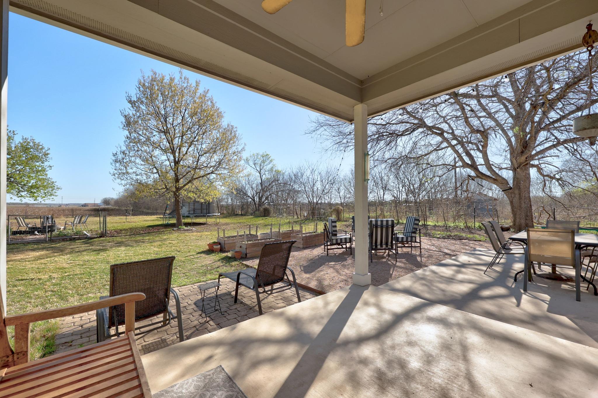 502 NW River Road Martindale TX 78655