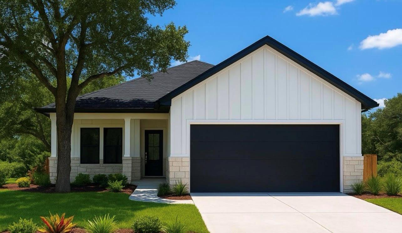 1061 N Navarro Street Giddings TX 78942