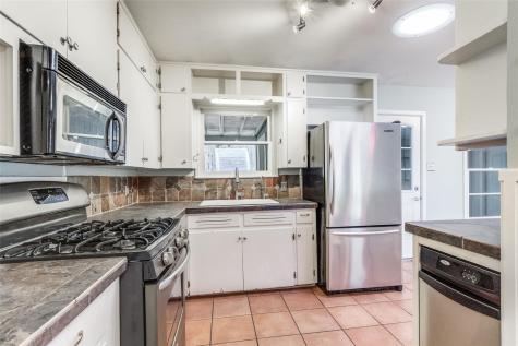 11504 Oakwood Drive Austin TX 78753