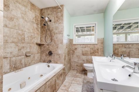 11504 Oakwood Drive Austin TX 78753