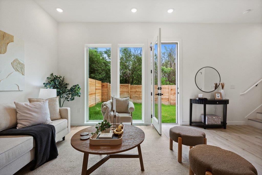 401 N Bluff Drive Austin TX 78745