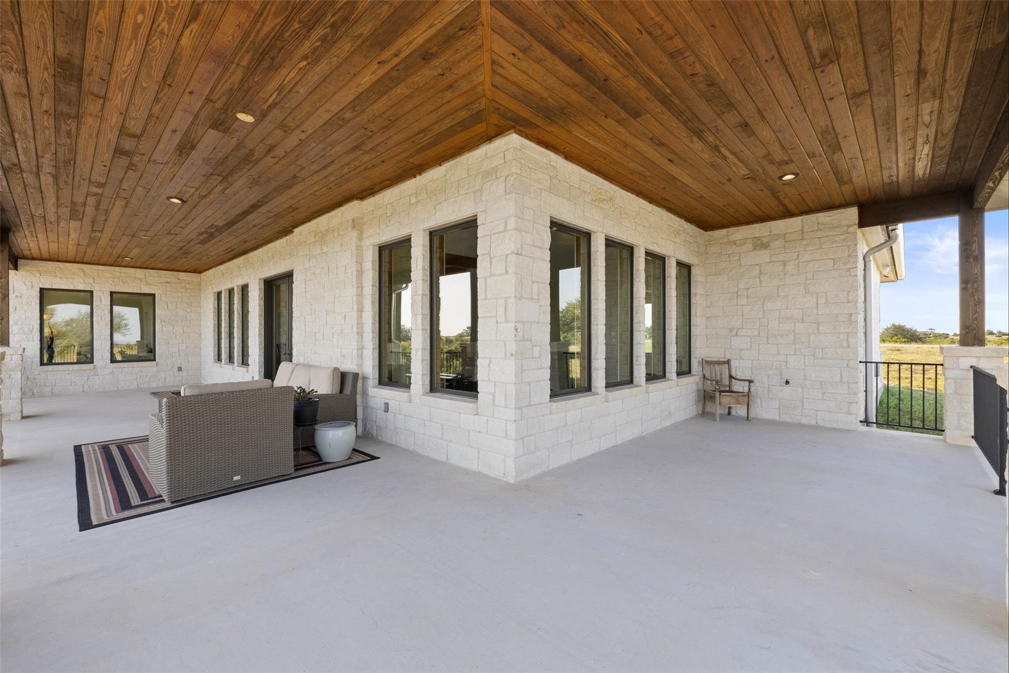 234 Elk Run Cove Blanco TX 78606