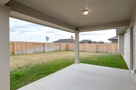3729 Pin Oak Hills Seguin TX 78155