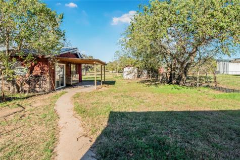 103 Leaning Oaks Street Somerville TX 77879