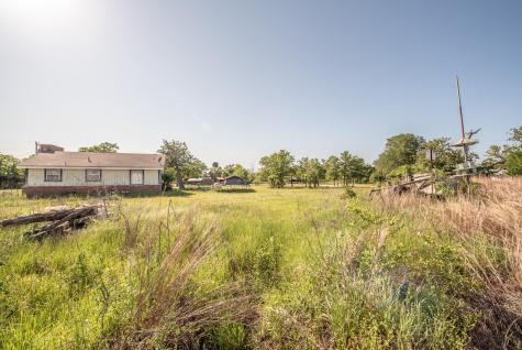 103 Leaning Oaks Street Somerville TX 77879