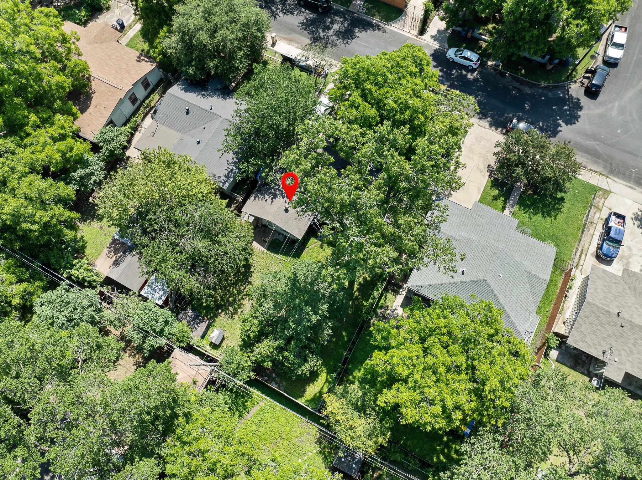 1122 Spur #D Street Austin TX 78721