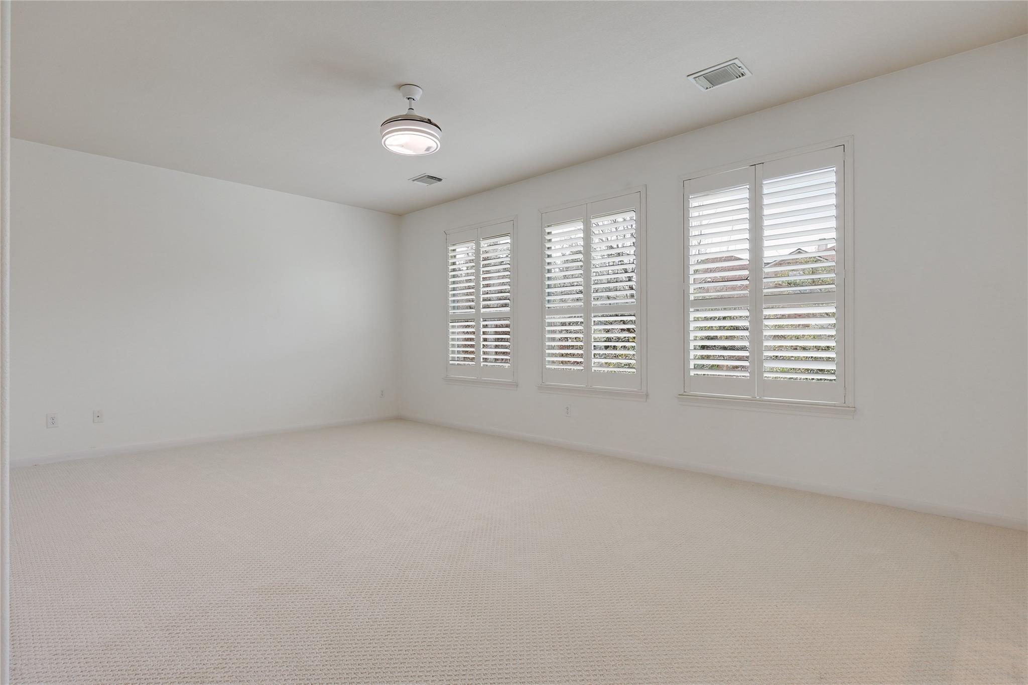 7621 Menler Drive Austin TX 78735