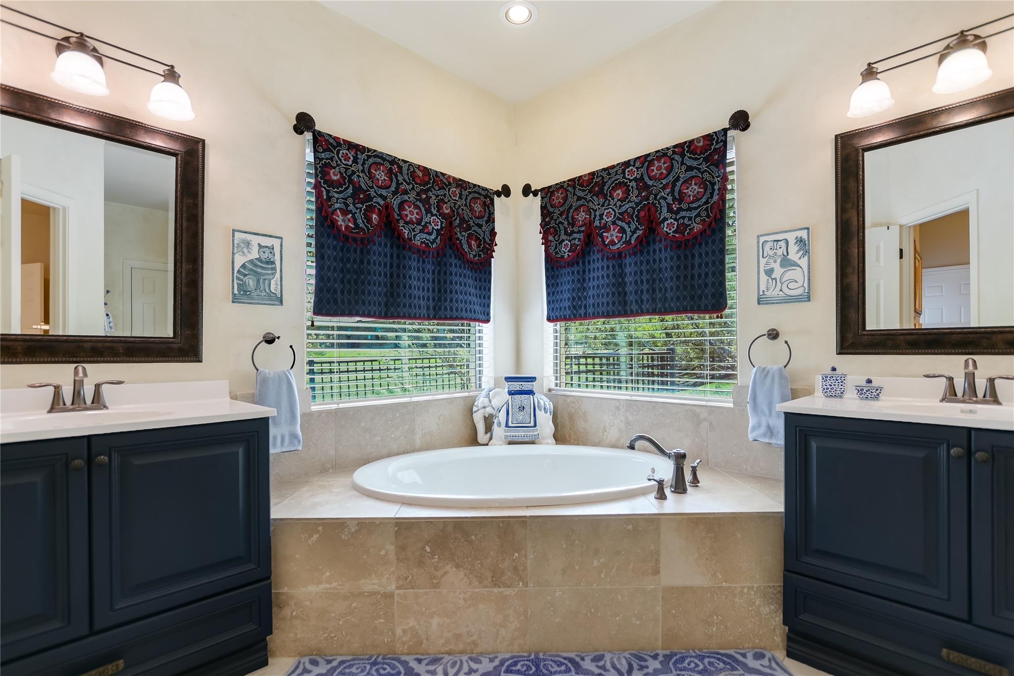 101 Western Spur Horseshoe Bay TX 78657