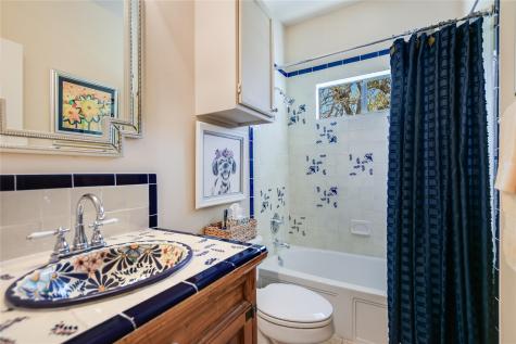101 Western Spur Horseshoe Bay TX 78657