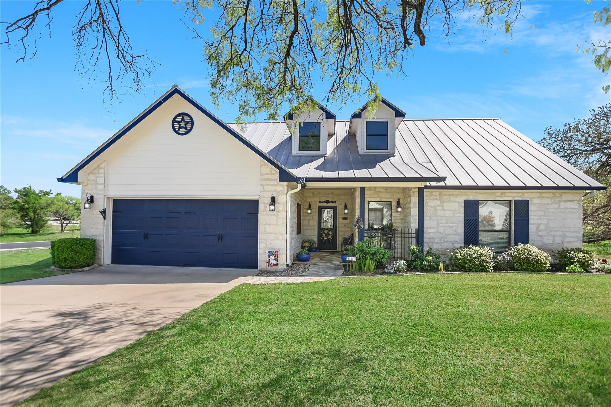 101 Western Spur Horseshoe Bay TX 78657
