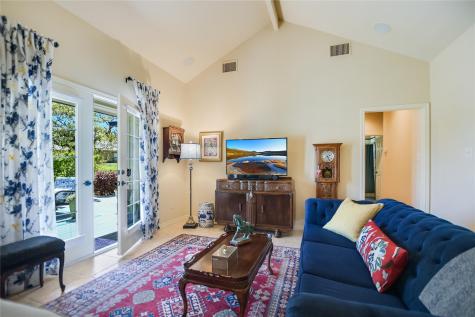 101 Western Spur Horseshoe Bay TX 78657