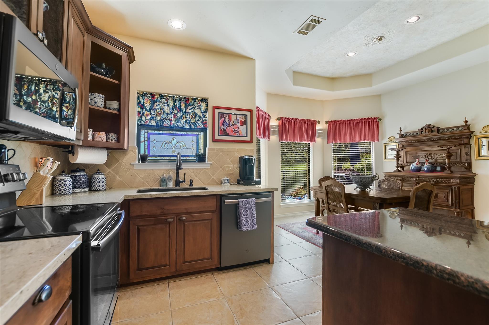 101 Western Spur Horseshoe Bay TX 78657