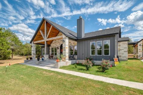 1901 E State Highway 21 Paige TX 78659