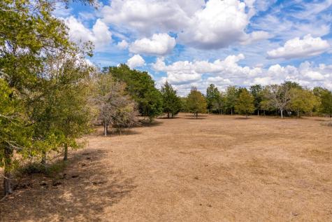 1901 E State Highway 21 Paige TX 78659