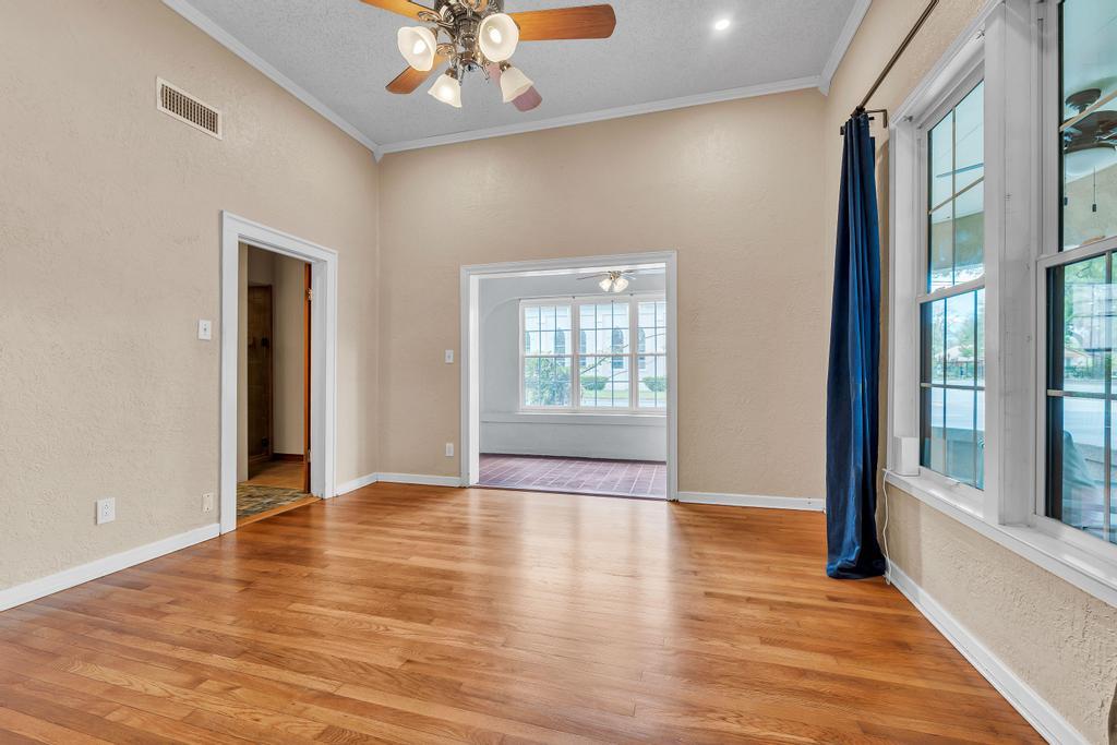 300 Mills Street Smithville TX 78957