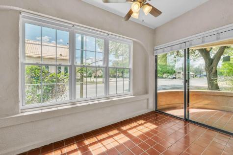 300 Mills Street Smithville TX 78957