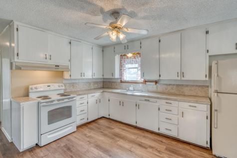 605 W Ash Drive Johnson City TX 78636