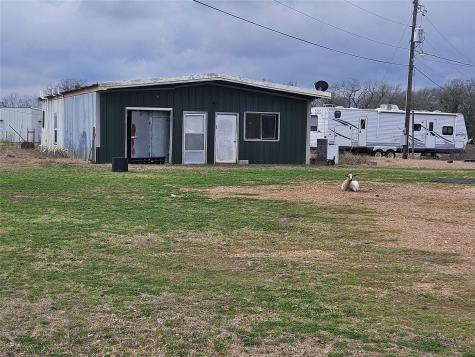 616 S Rockdale Street Lexington TX 78947