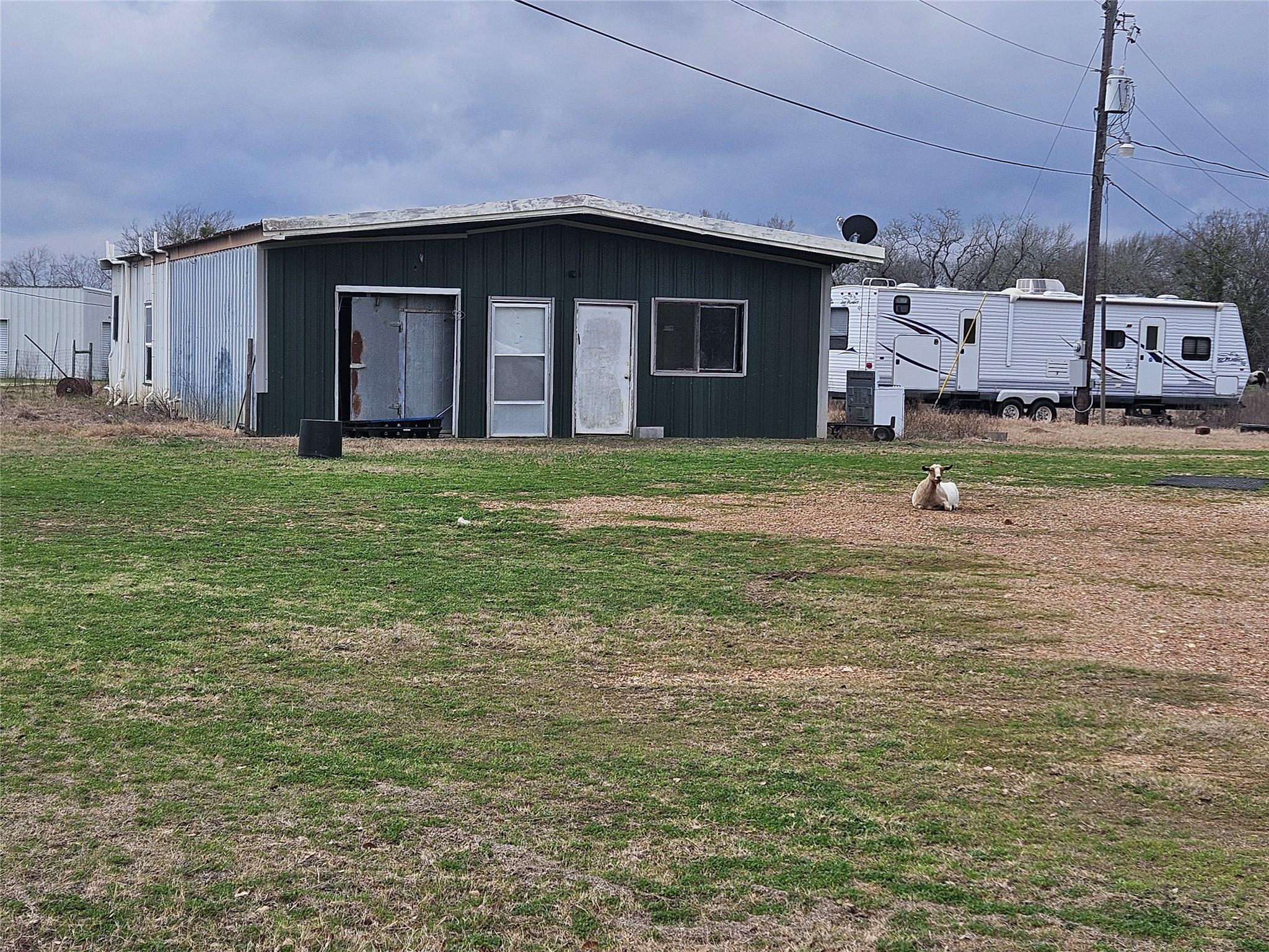 616 S Rockdale Street Lexington TX 78947
