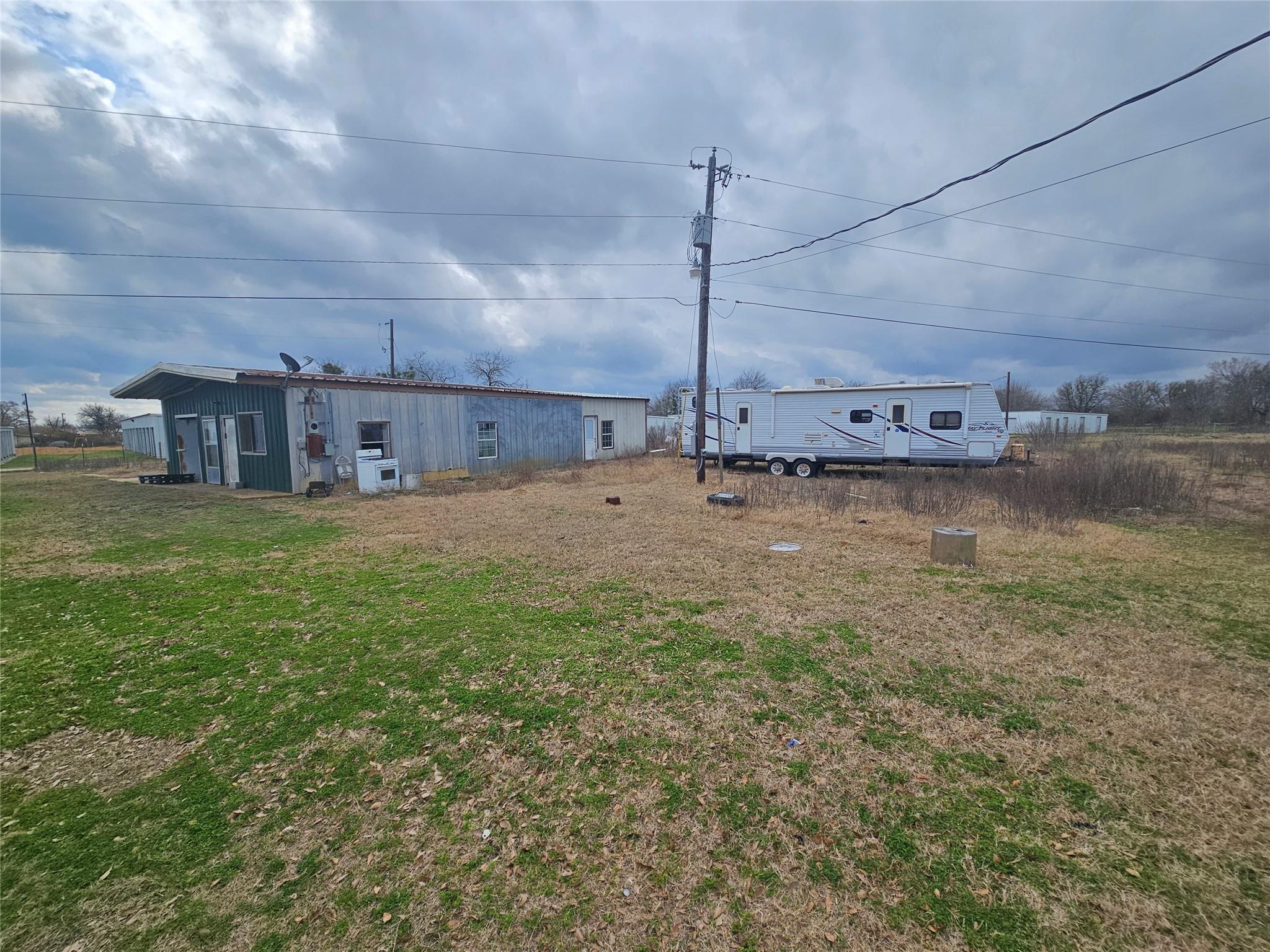 616 S Rockdale Street Lexington TX 78947