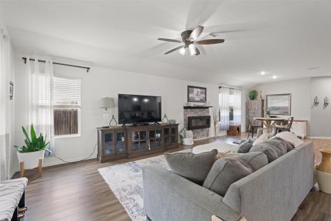 21400 Bird Wing Drive Pflugerville TX 78660