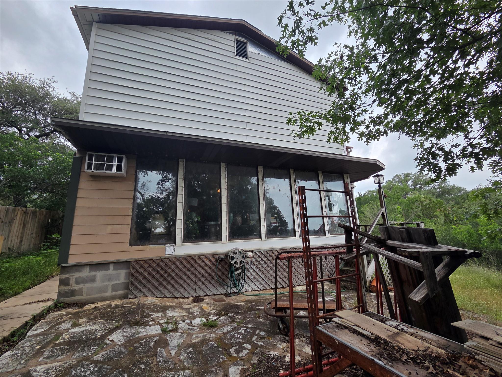 25408 Cove Drive Spicewood TX 78669