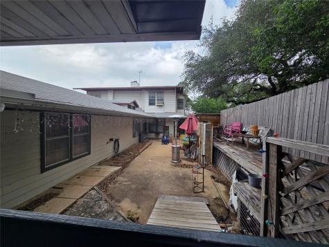 25408 Cove Drive Spicewood TX 78669