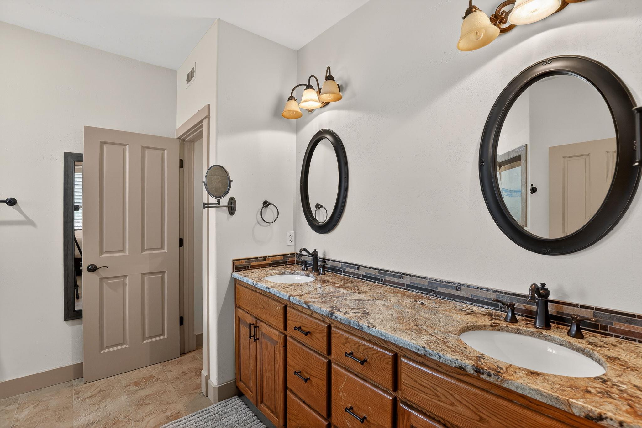 1002 Scenic Loop Kingsland TX 78639