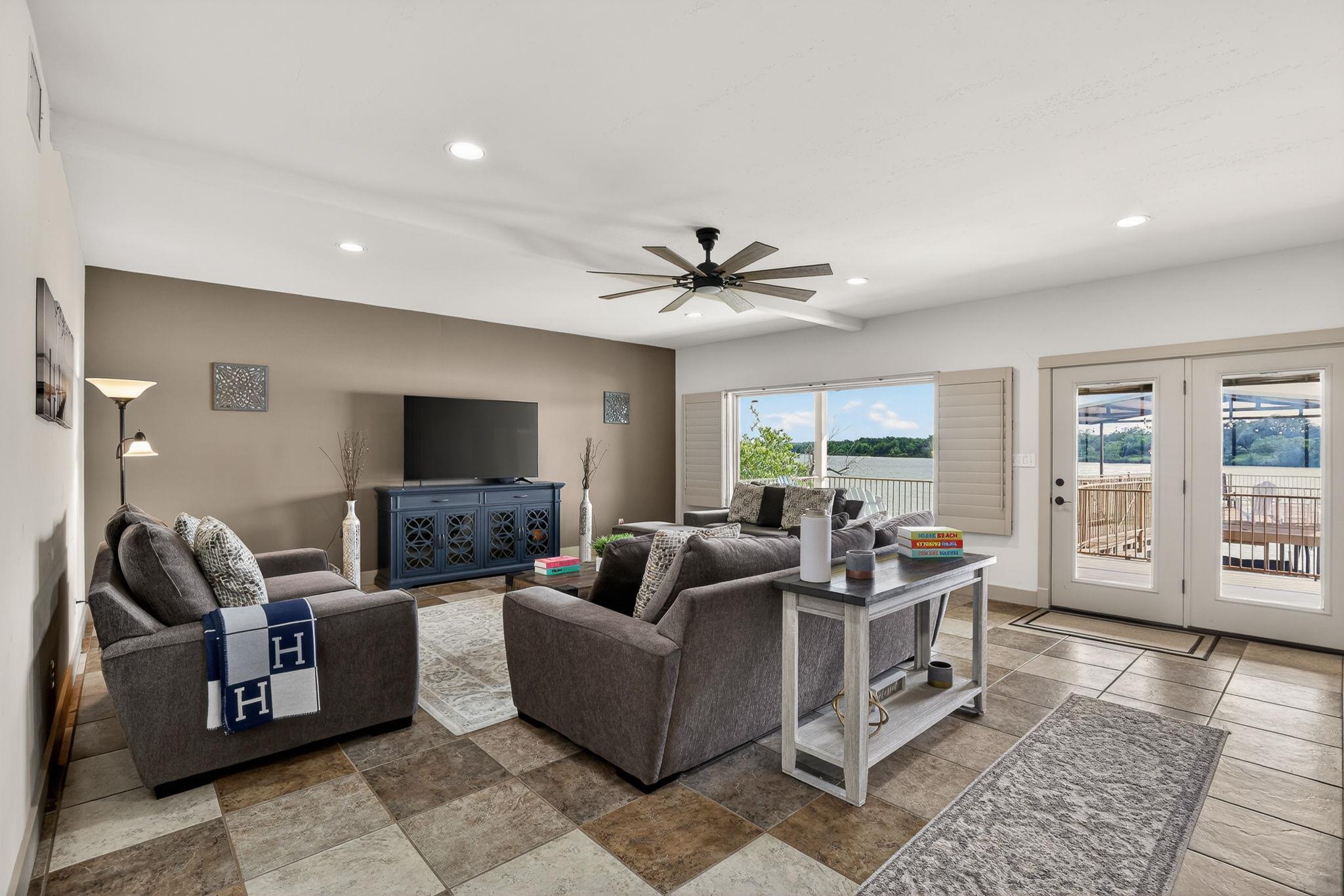 1002 Scenic Loop Kingsland TX 78639