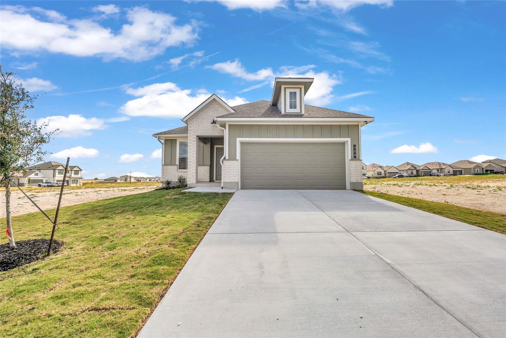 308 Boatright Boulevard Jarrell TX 76537