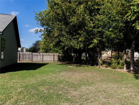 800 Debra Drive Taylor TX 76574