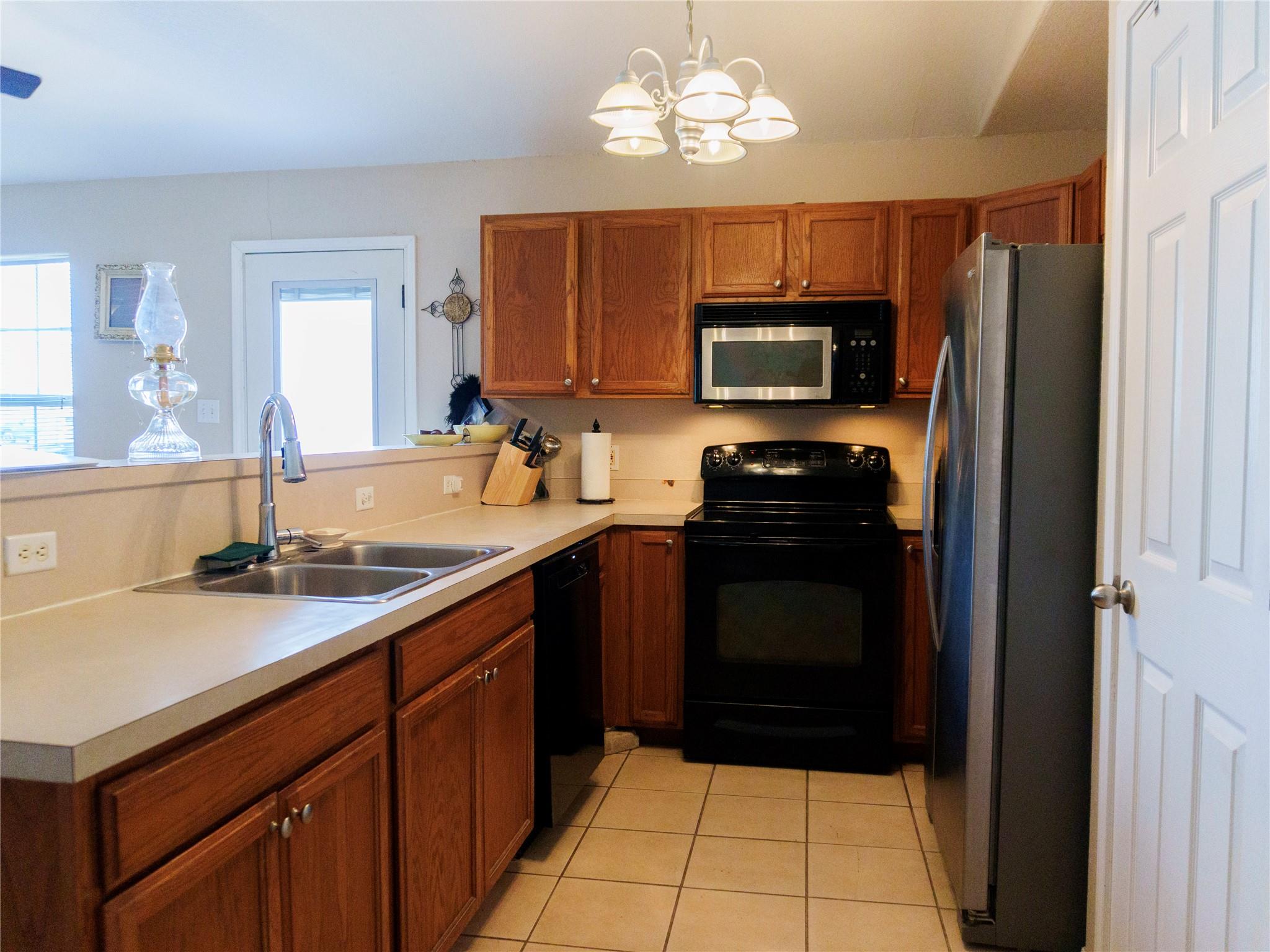 800 Debra Drive Taylor TX 76574