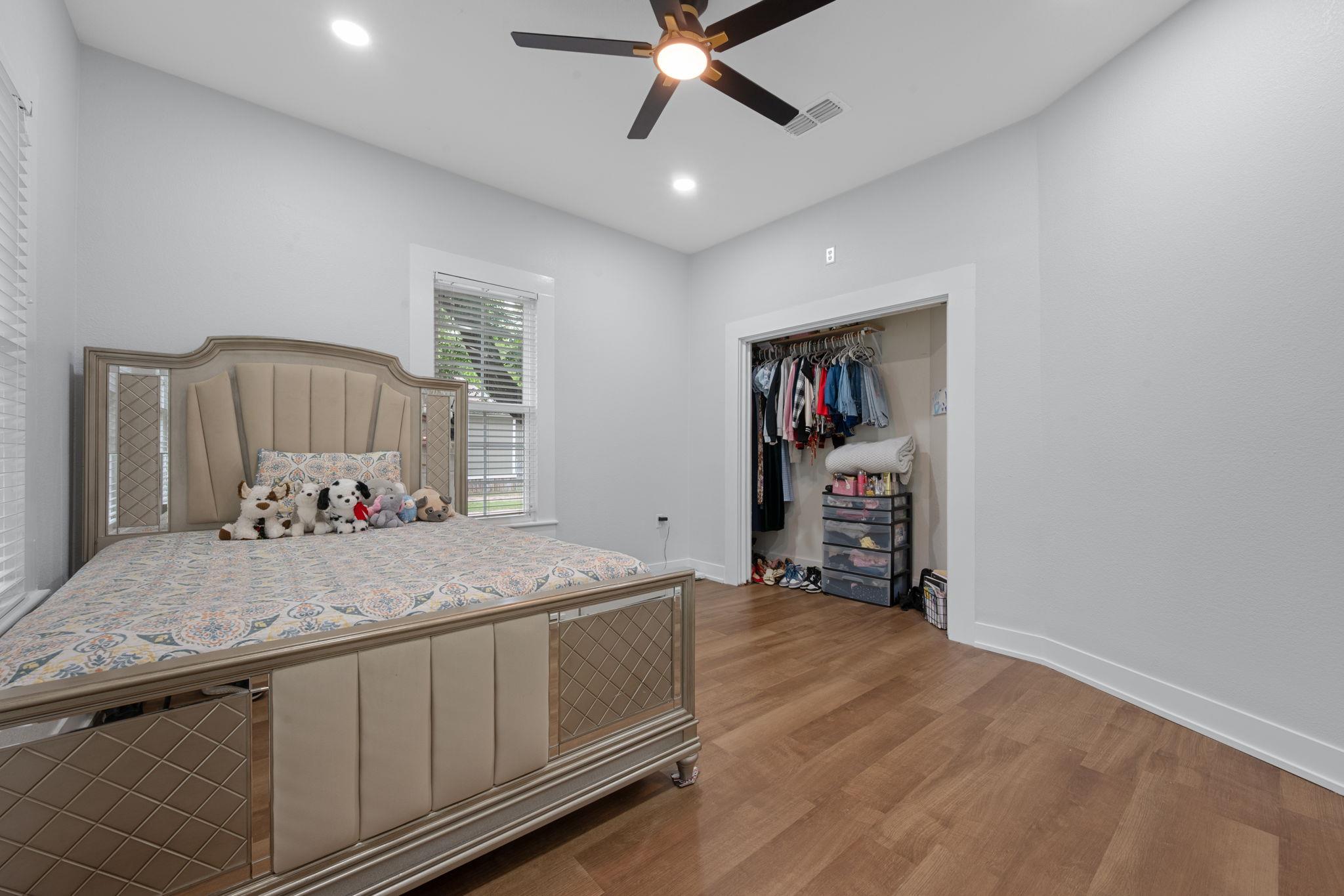 602 E 6th Street Cameron TX 76520