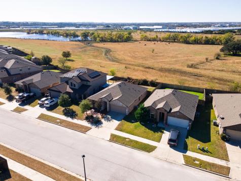 1502 Shims Boulevard Killeen TX 76543
