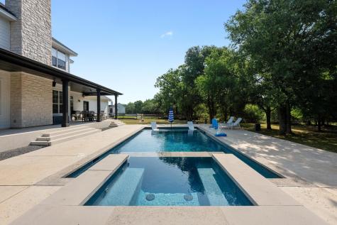 140 Vincas Shadow Court Driftwood TX 78619